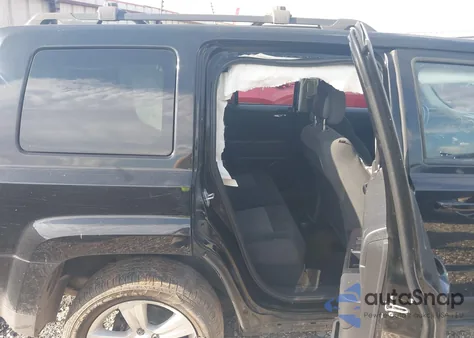 2016 Jeep Patriot Latitude из США, поврежденный, VIN 1C4NJRFBXGD758768